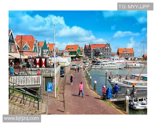 探索多德勒支的历史魅力与文化底蕴，感受荷兰小镇的独特风情与人文气息